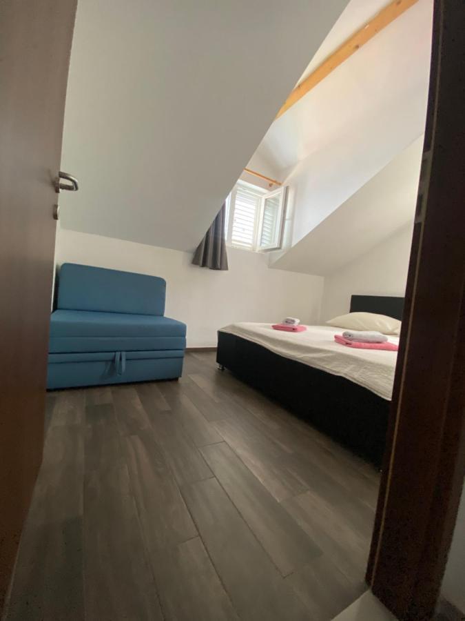 Guesthouse Ruza Sobra Apartments In The Attic Of The House Экстерьер фото